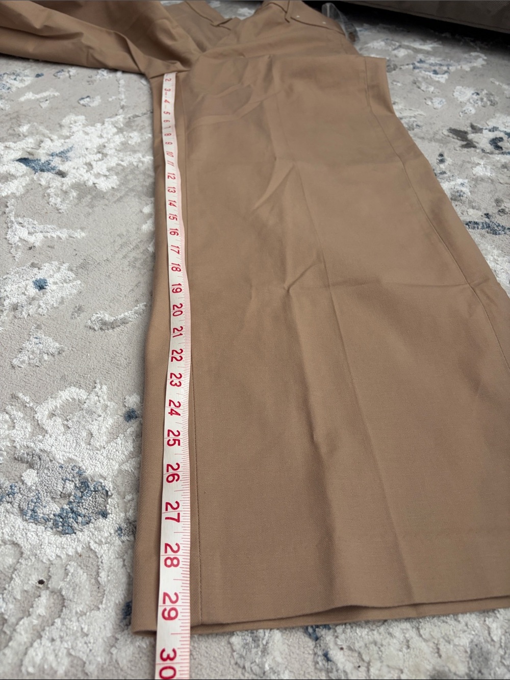 UNIQLO Wide-Leg Chinos in Light Brown Tan - Picture 5 of 6